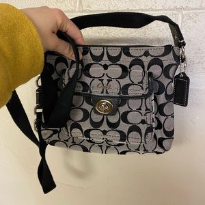 LIKE NEW COACH PURSE